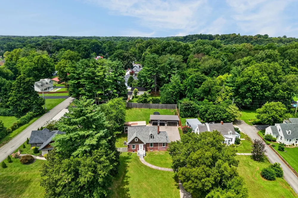 218 Morrison St McMinnville, TN 37110