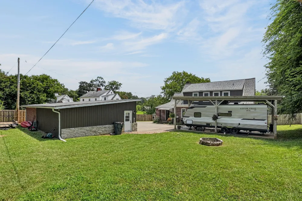 218 Morrison St McMinnville, TN 37110