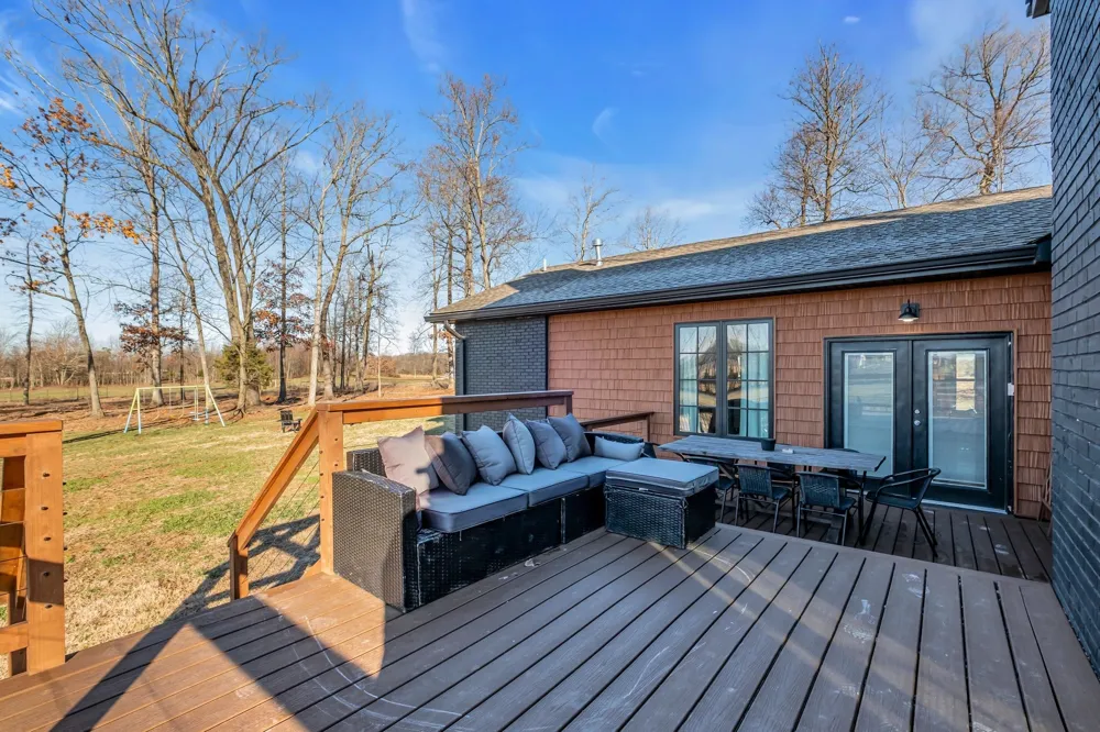 1447 Maxwell Branch Rd Cottontown, TN 37048