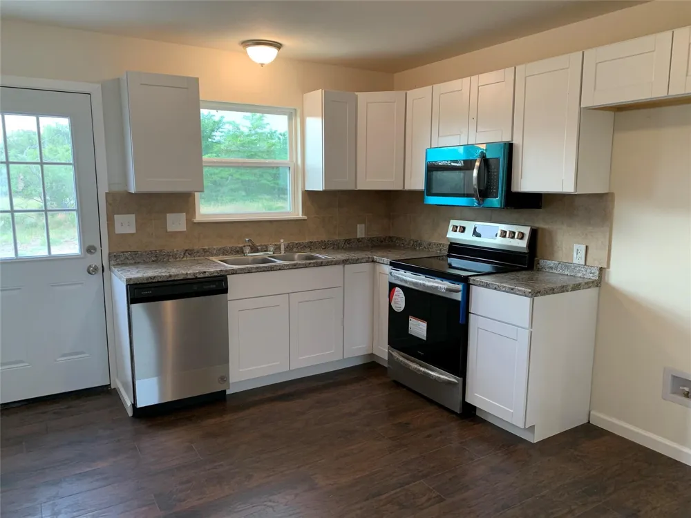 156 Bridlewood Lane Runaway Bay, TX 76426