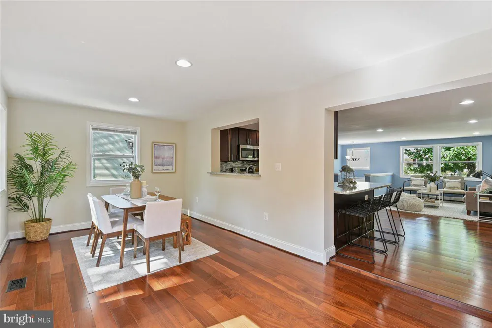 754 HYDE PARK DRIVE Glen Burnie, MD 21061