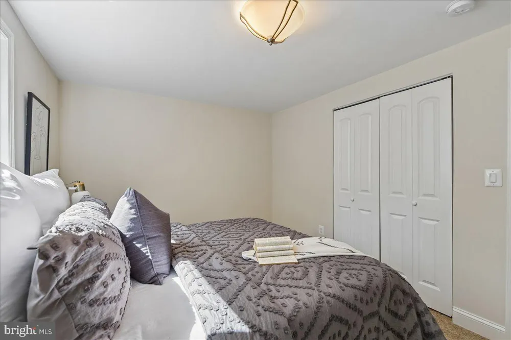 754 HYDE PARK DRIVE Glen Burnie, MD 21061