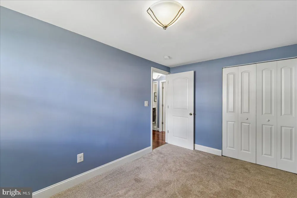 754 HYDE PARK DRIVE Glen Burnie, MD 21061