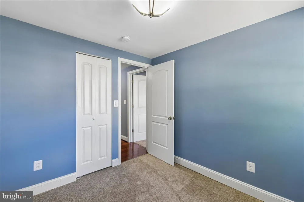 754 HYDE PARK DRIVE Glen Burnie, MD 21061
