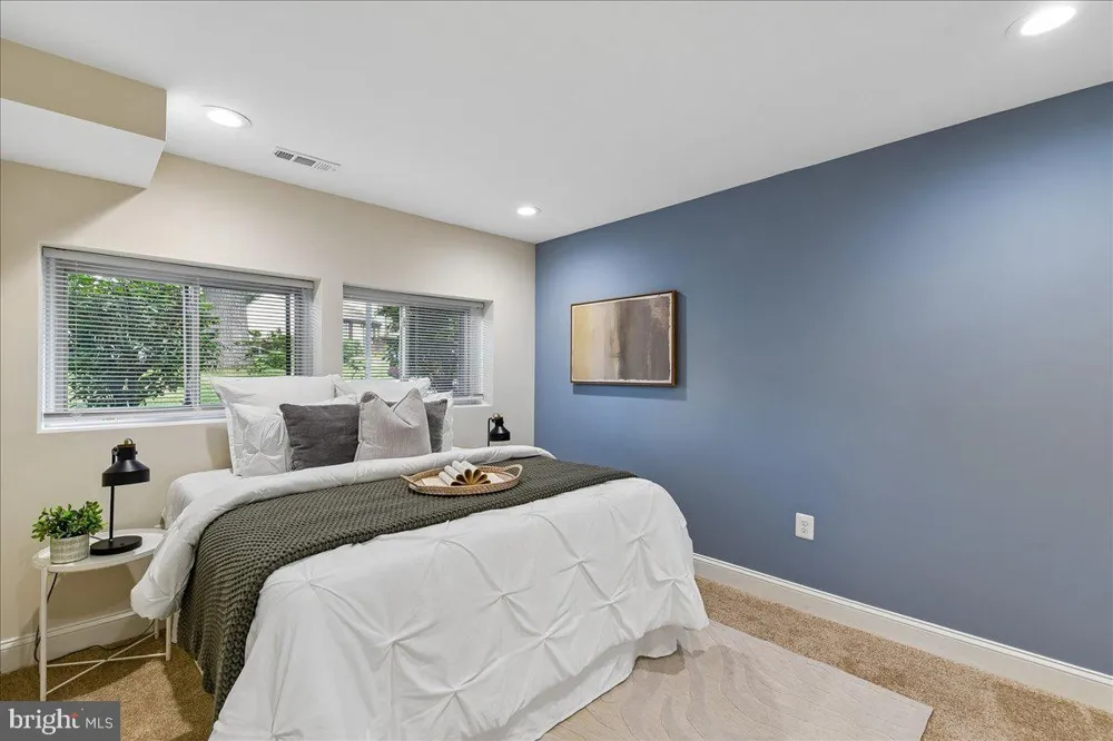 754 HYDE PARK DRIVE Glen Burnie, MD 21061