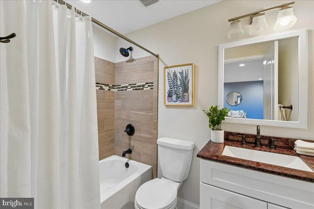 754 HYDE PARK DRIVE Glen Burnie, MD 21061