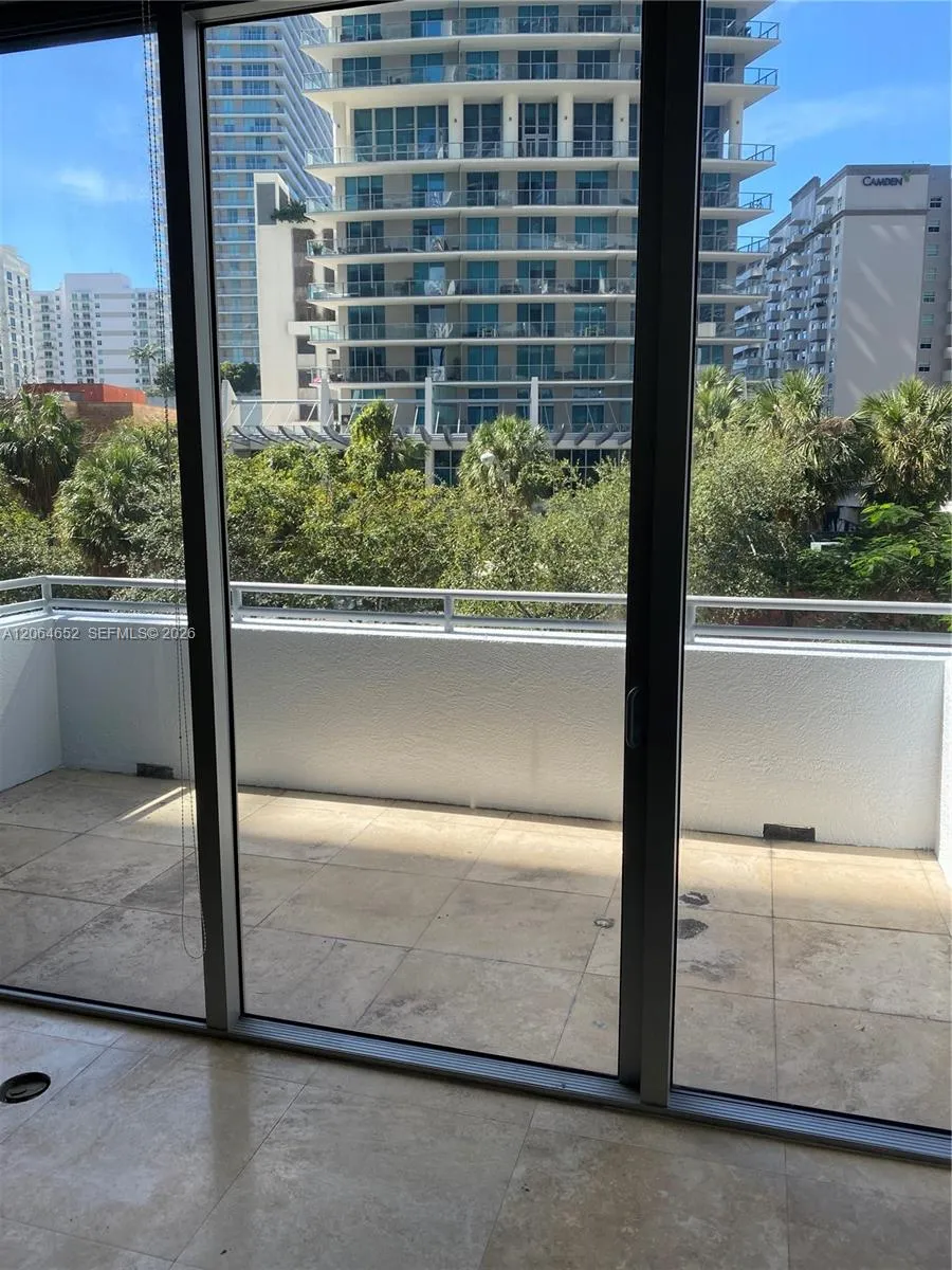 1050 Brickell Ave #220 Miami, FL 33131