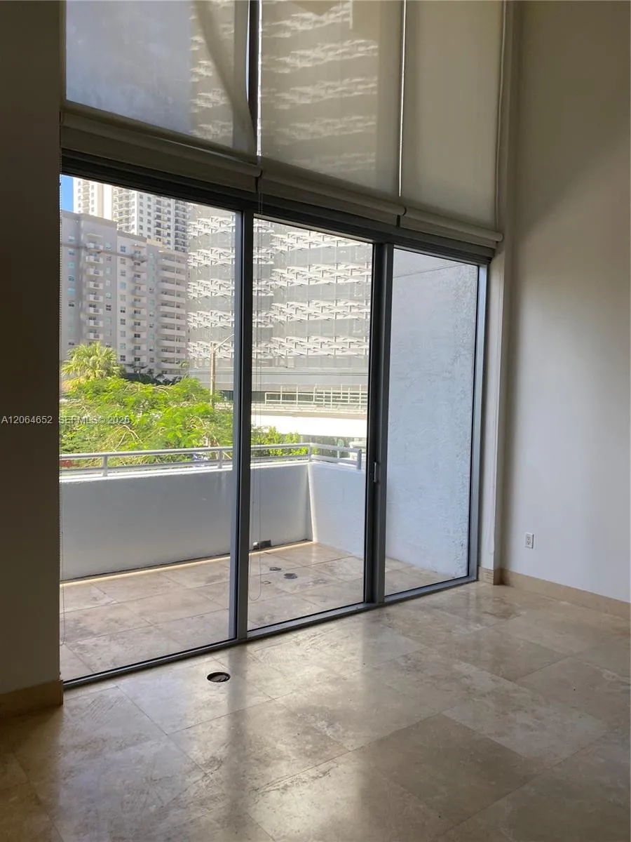 1050 Brickell Ave #220 Miami, FL 33131