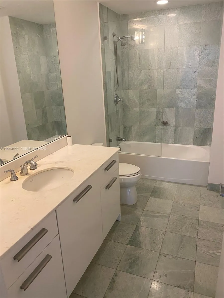 1050 Brickell Ave #220 Miami, FL 33131