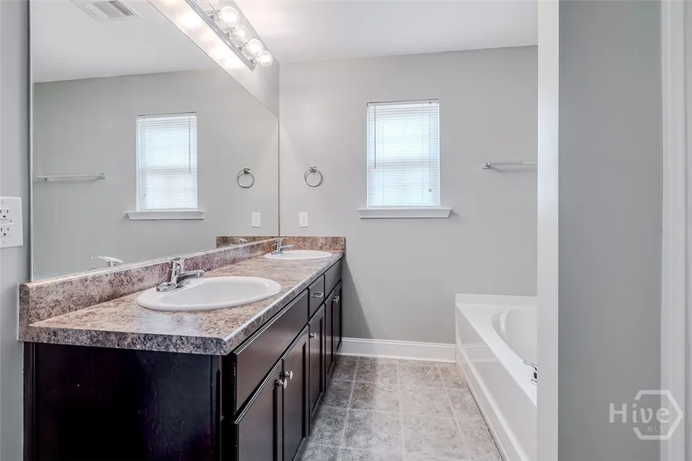 490 Abigail Circle Ellabell, GA 31308