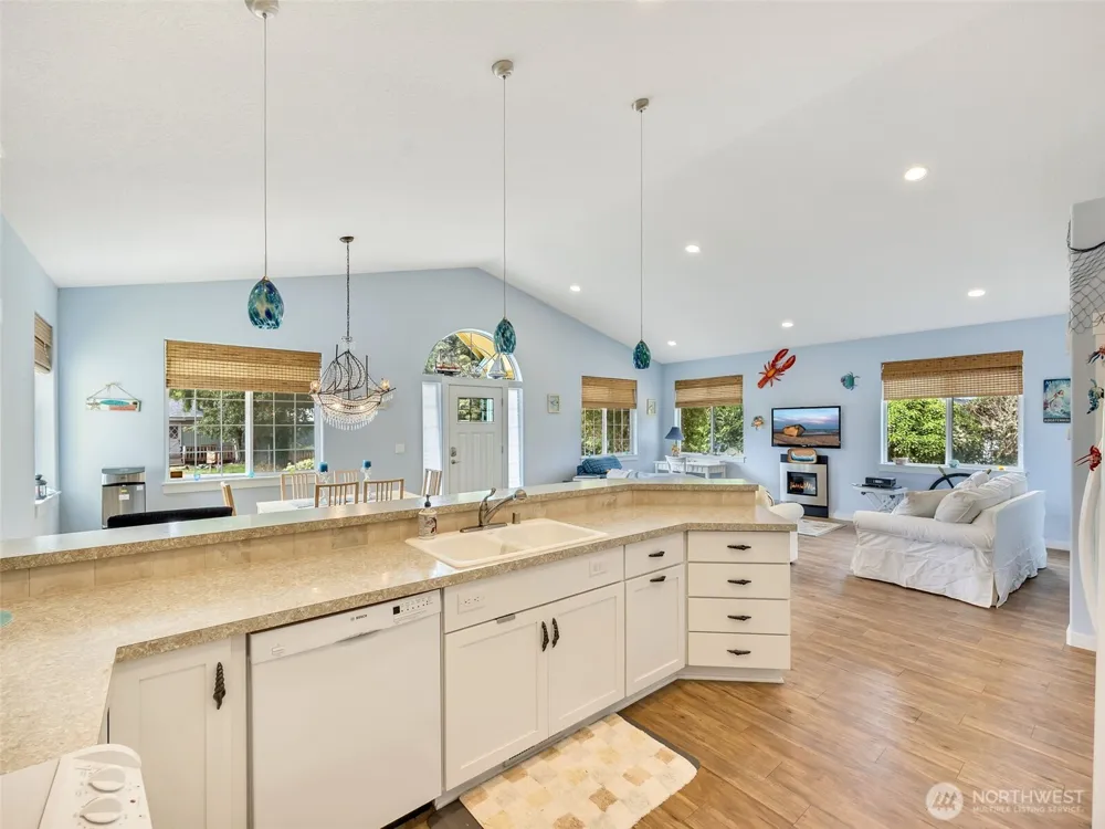 1403 253rd Place Ocean Park, WA 98640