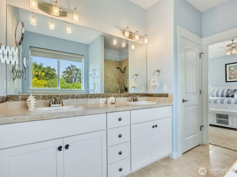 1403 253rd Place Ocean Park, WA 98640