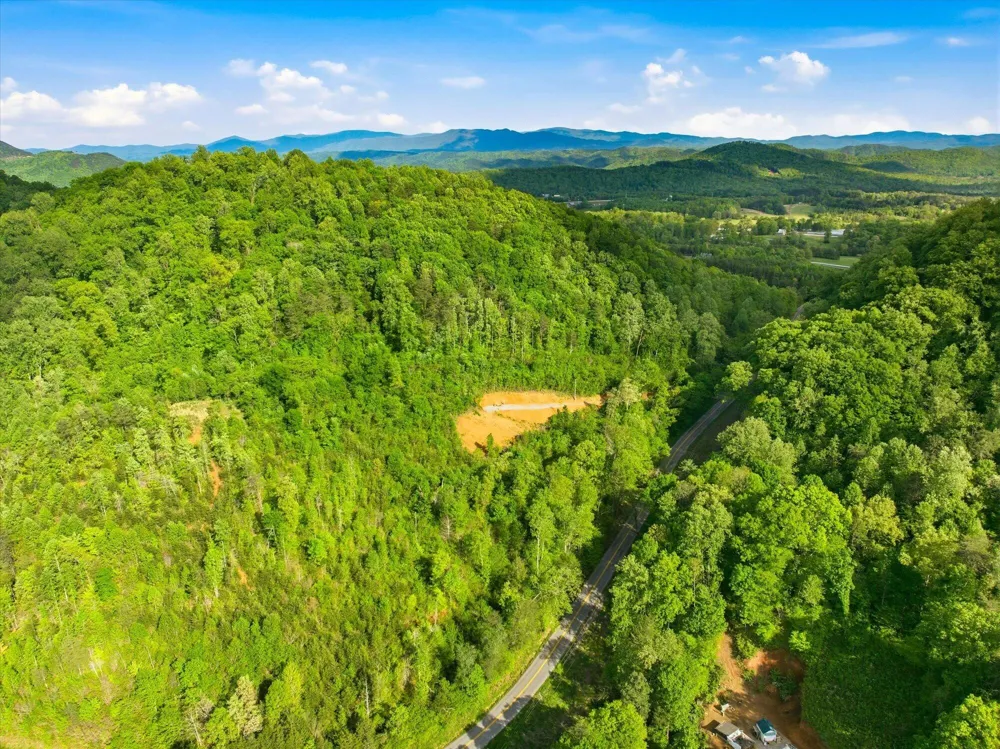1776 Fairview Road Tellico Plains, TN 37385