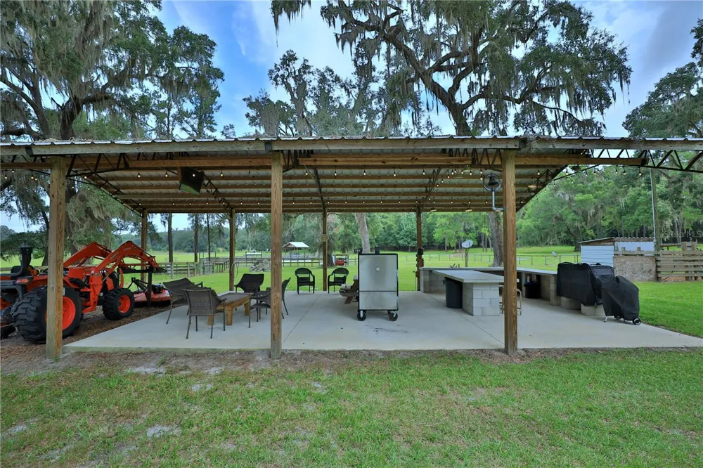 8410 NE 155TH AVENUE Williston, FL 32696