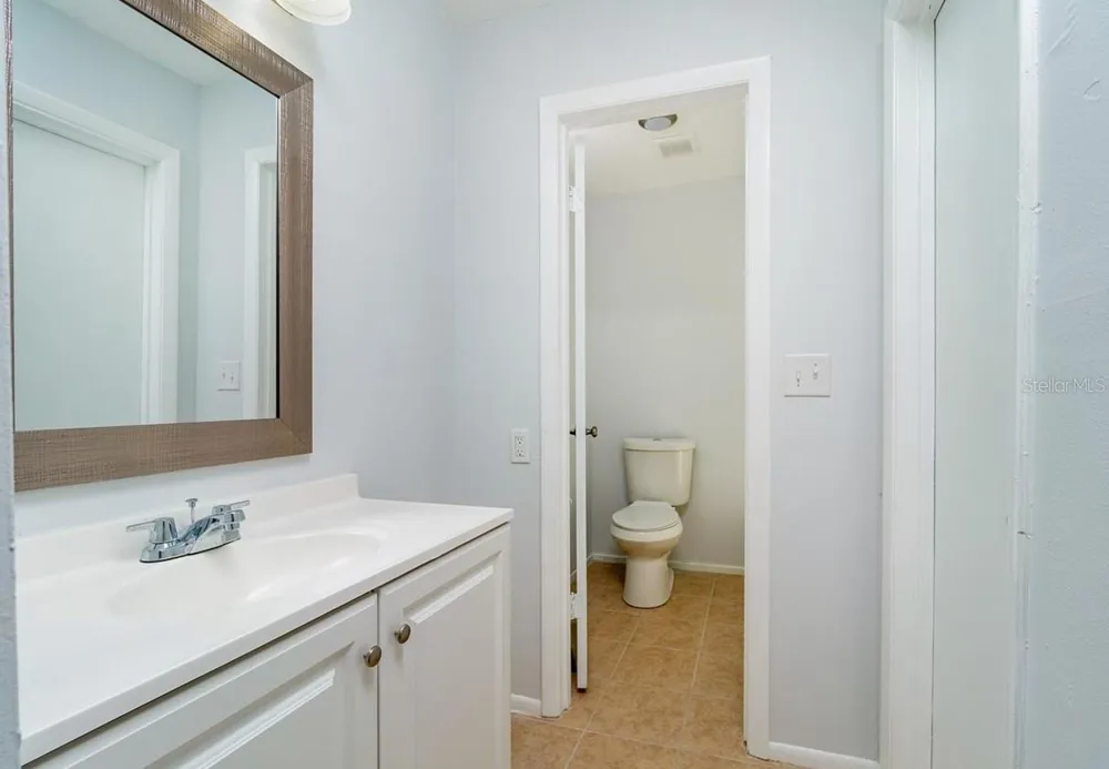533 E CHARLOTTE AVENUE Punta Gorda, FL 33950