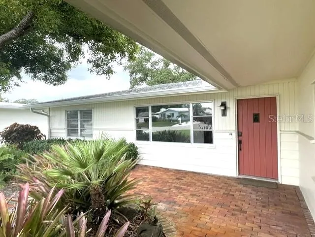 2253 VALENCIA DRIVE Sarasota, FL 34239