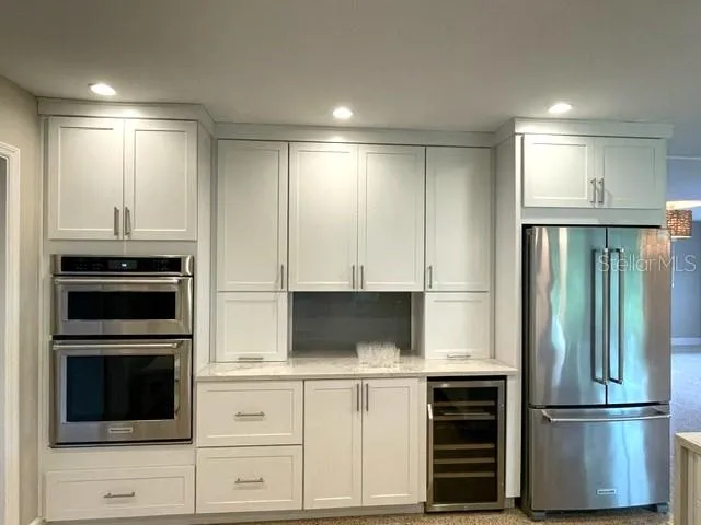 2253 VALENCIA DRIVE Sarasota, FL 34239