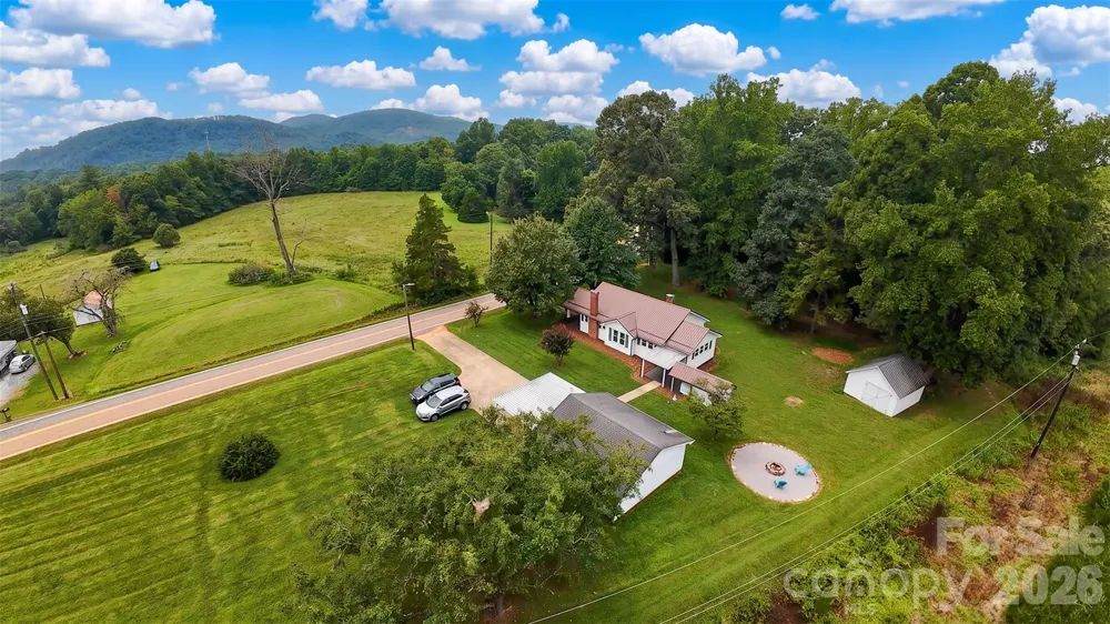 1752 Bethel Road Morganton, NC 28655