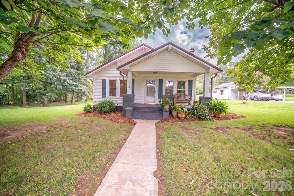 1752 Bethel Road Morganton, NC 28655