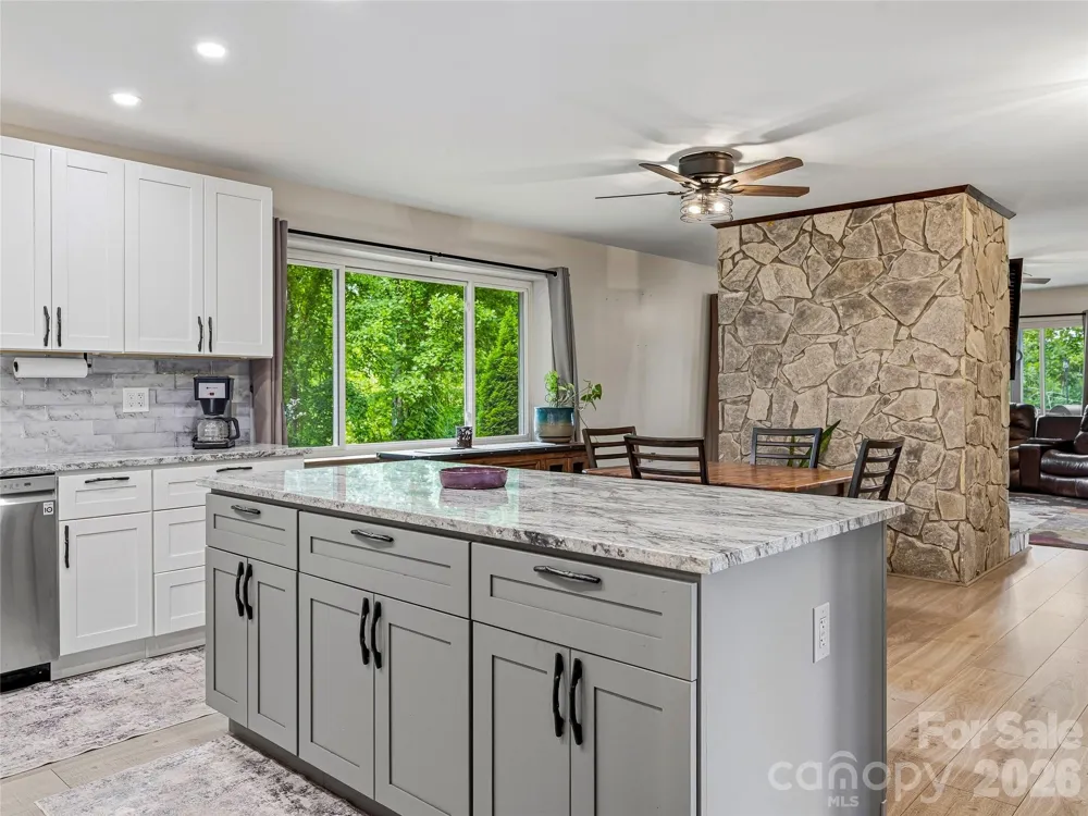 152 Worley Cove Road Leicester, NC 28748