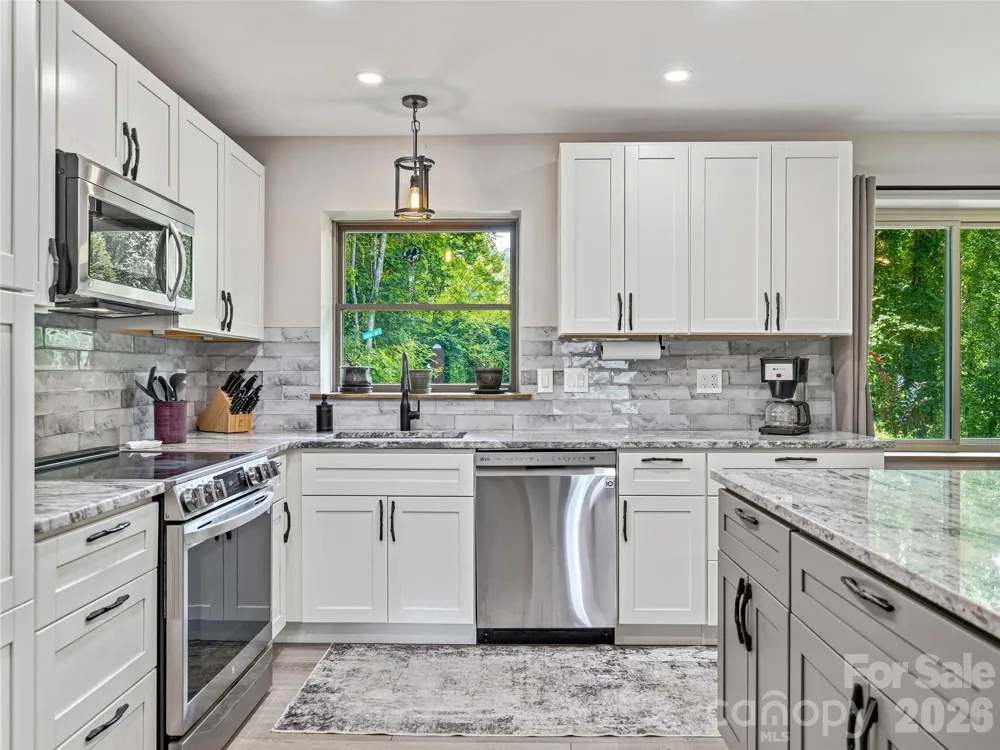 152 Worley Cove Road Leicester, NC 28748