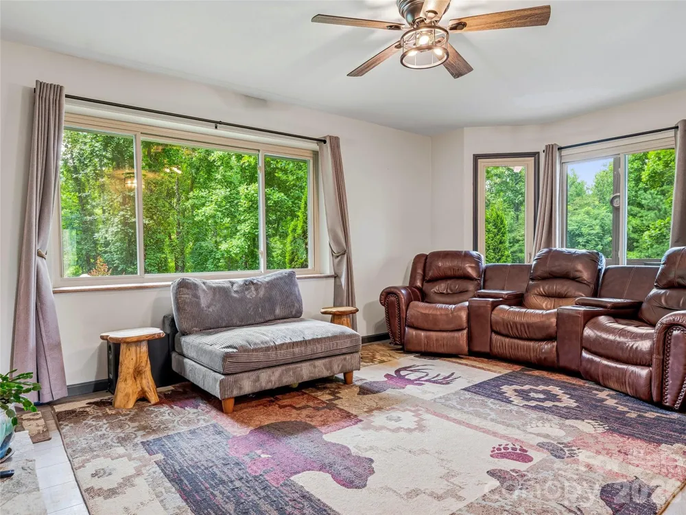 152 Worley Cove Road Leicester, NC 28748