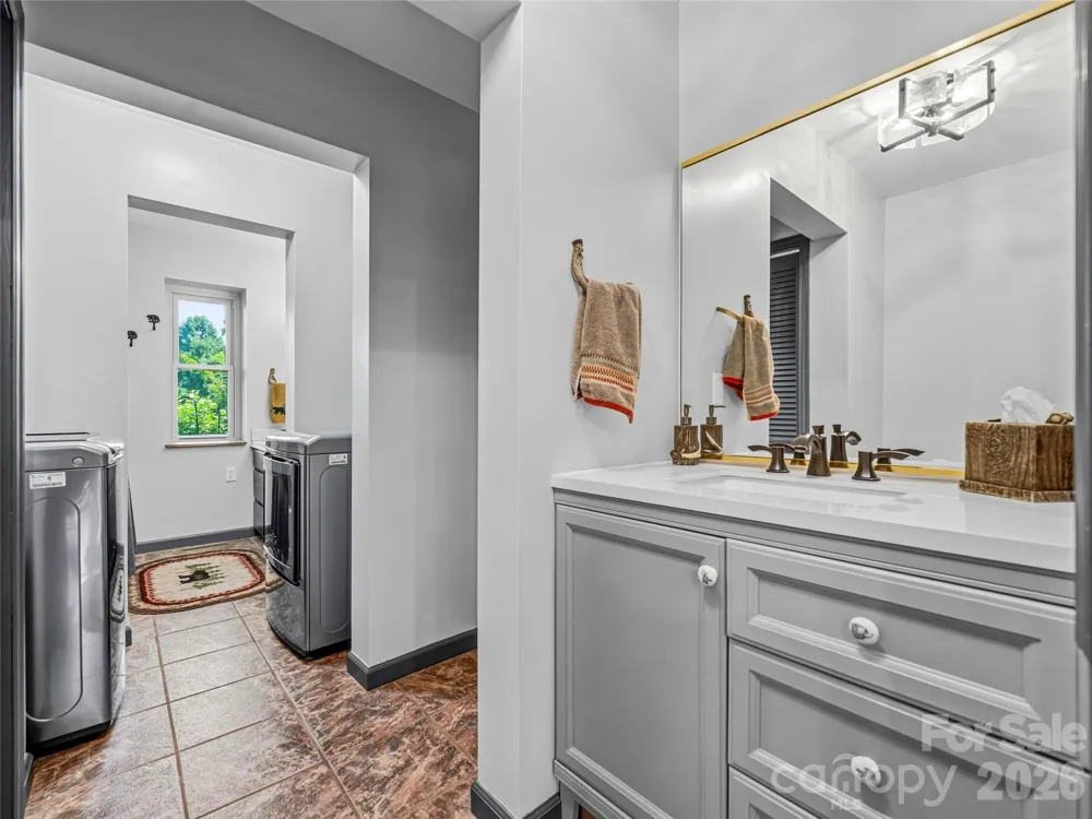 152 Worley Cove Road Leicester, NC 28748