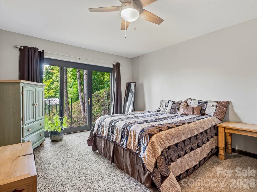 152 Worley Cove Road Leicester, NC 28748