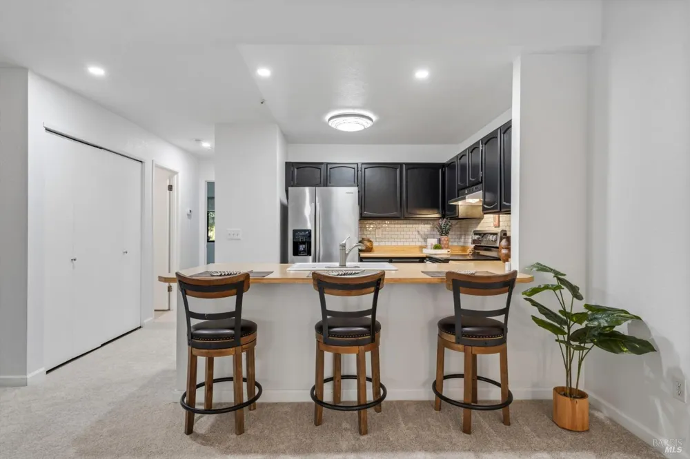 107 Nicholas Court Cotati, CA 94931