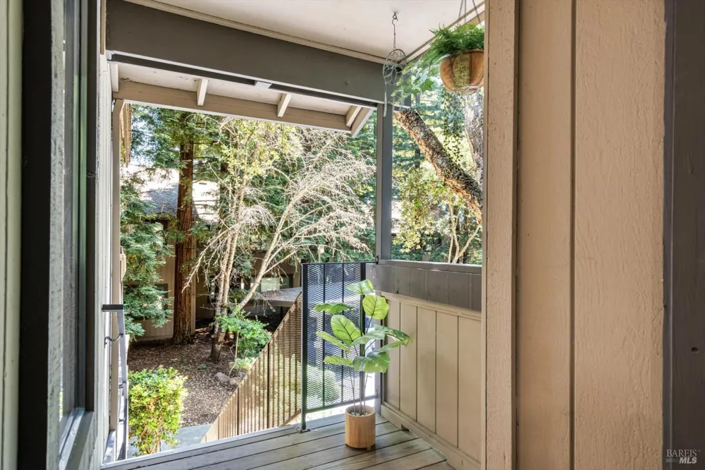 107 Nicholas Court Cotati, CA 94931
