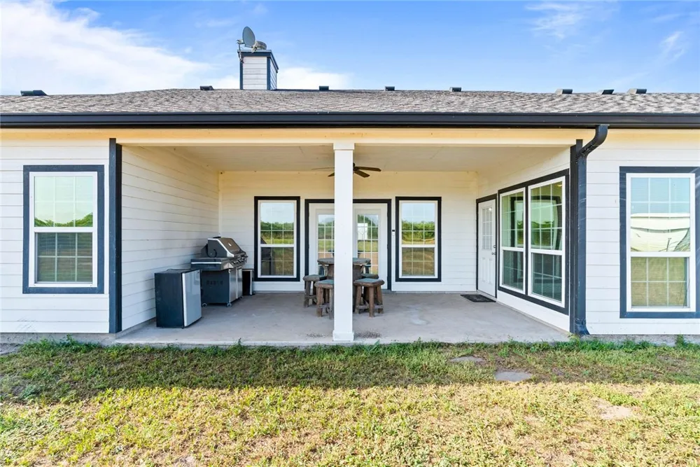 345 E County Road 2180 Kingsville, TX 78363