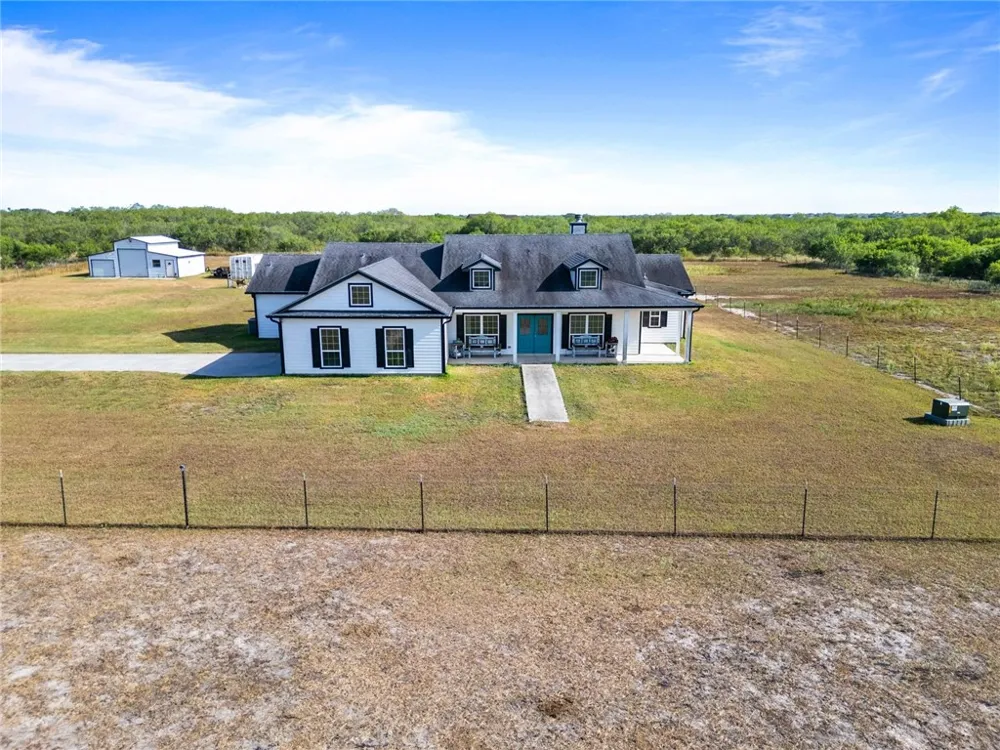 345 E County Road 2180 Kingsville, TX 78363