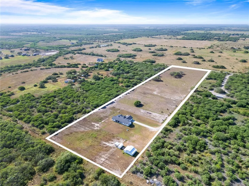 345 E County Road 2180 Kingsville, TX 78363