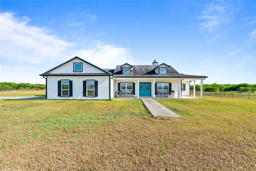 345 E County Road 2180 Kingsville, TX 78363