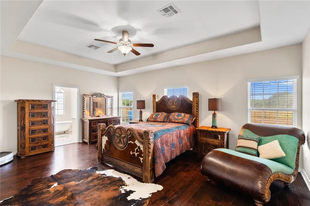 345 E County Road 2180 Kingsville, TX 78363