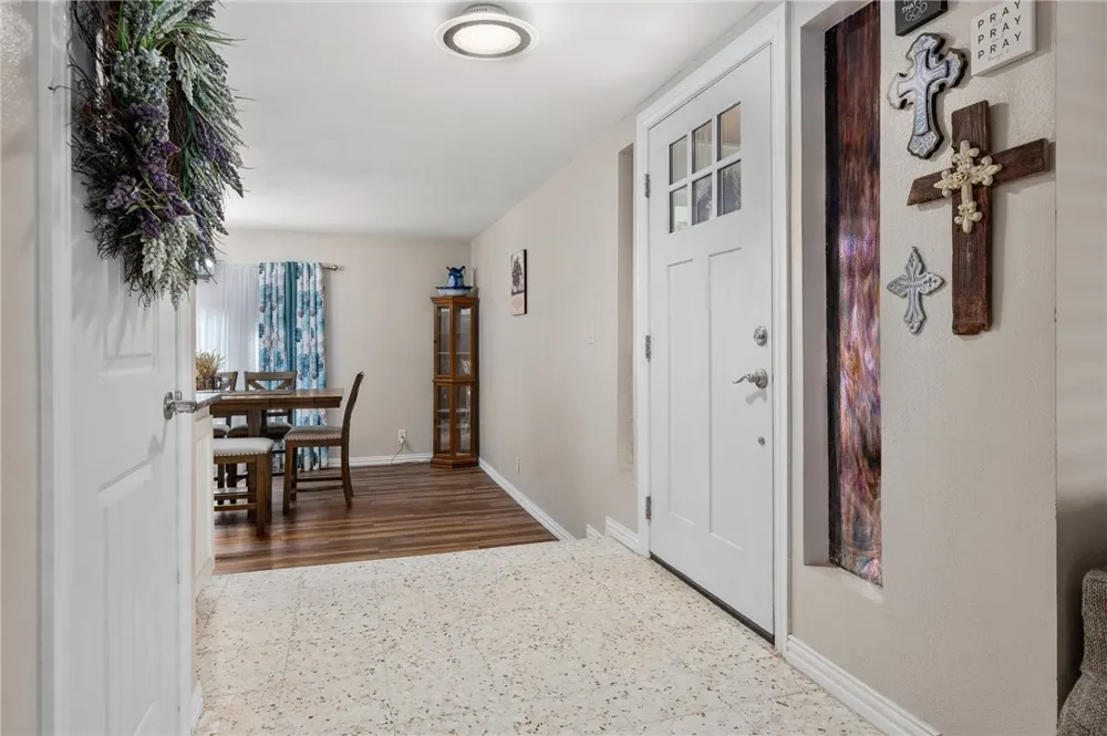 1518 Kenwood Drive Aransas Pass, TX 78336