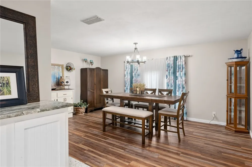 1518 Kenwood Drive Aransas Pass, TX 78336