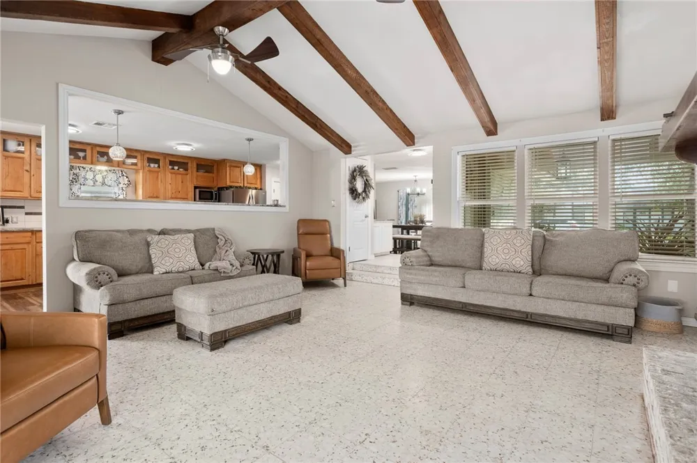 1518 Kenwood Drive Aransas Pass, TX 78336