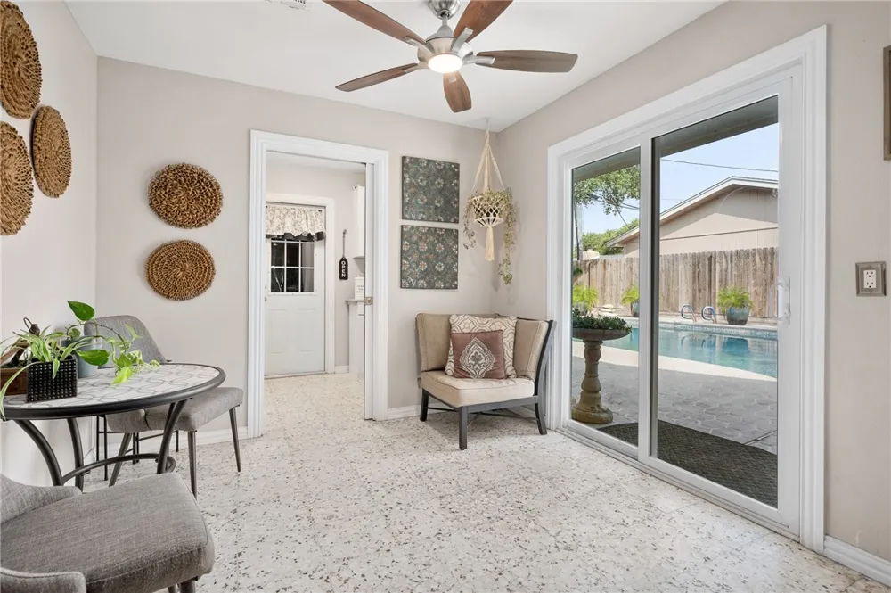 1518 Kenwood Drive Aransas Pass, TX 78336