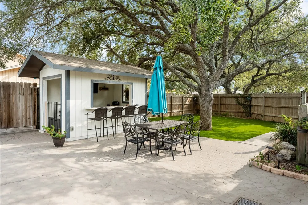1518 Kenwood Drive Aransas Pass, TX 78336
