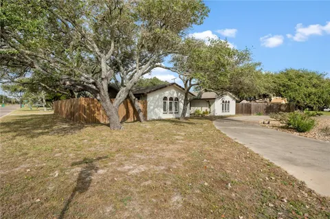 1518 Kenwood Drive