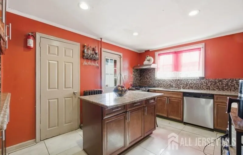 54 E Pennsylvania Avenue Avenel, NJ 07001