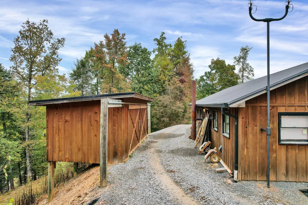 154 High Top Road Reliance, TN 37369