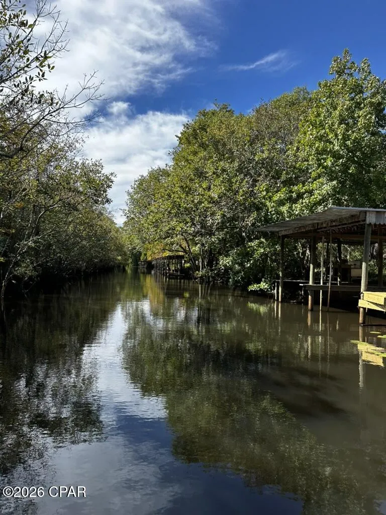 Canal Drive Vernon, FL 32462