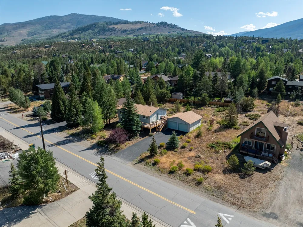 324 Lagoon Lane Silverthorne, CO 80498