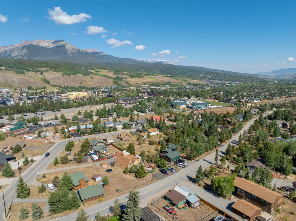 324 Lagoon Lane Silverthorne, CO 80498