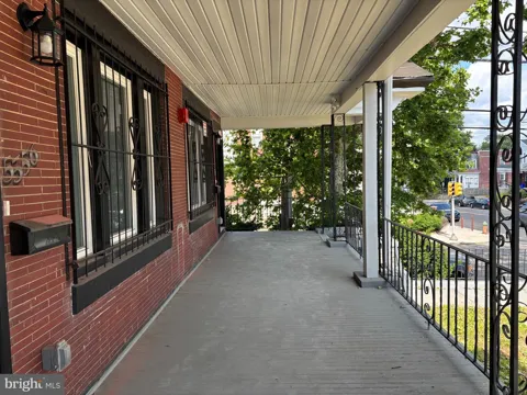 5356 CEDAR AVENUE #2