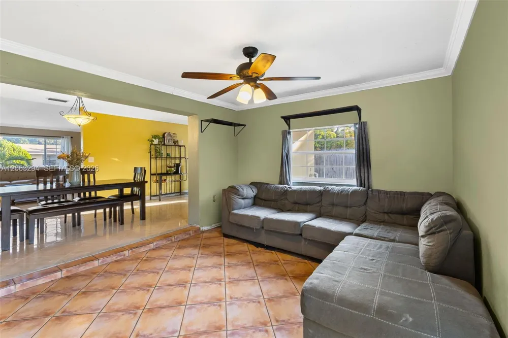 11045 SW 161st Ter Miami, FL 33157