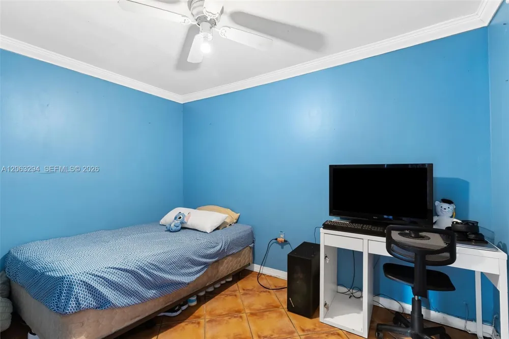 11045 SW 161st Ter Miami, FL 33157