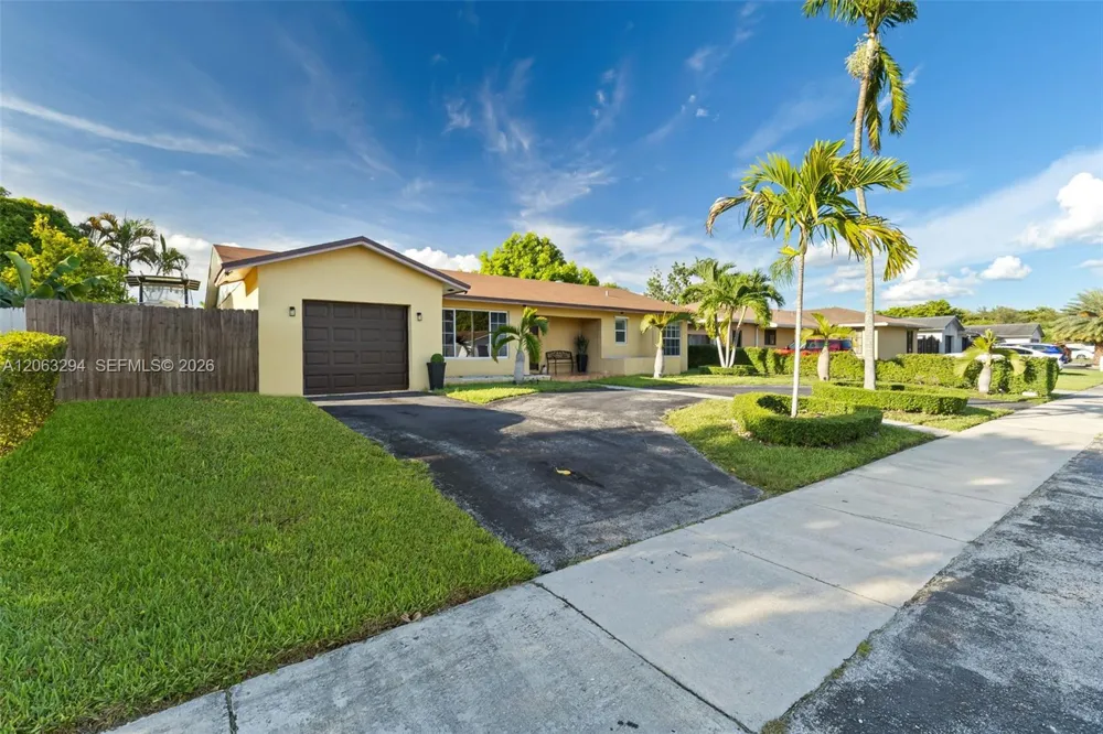 11045 SW 161st Ter Miami, FL 33157